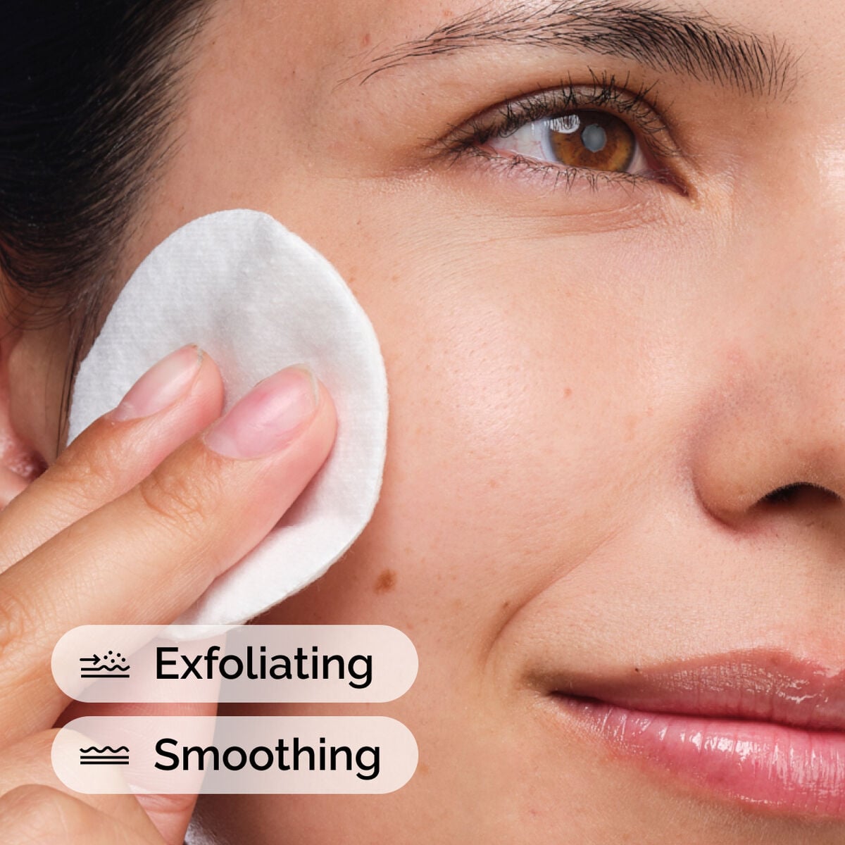 glycolic-acid-7-exfoliating-toner-d4 ord-glycolic-acid-exfoliating-toner-model-application-with-benefits.jpg