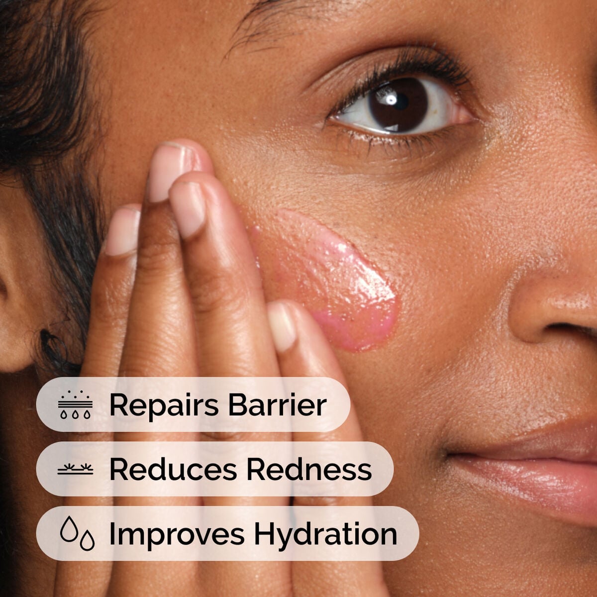 soothing-and-barrier-support-serum-u0 ord-soothing-barrier-support-serum-model-application-with-benefits.jpg